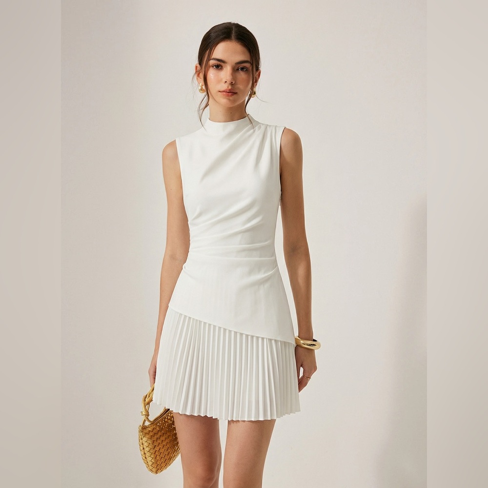 Commense White Sleeveless Pleated Mini Dress
